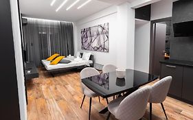 The Modern Flat 25